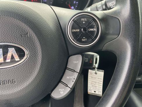 Used 2016 Kia Soul FWD image 18