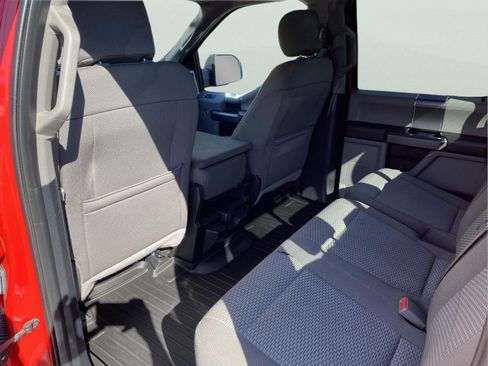 Used 2017 Ford F150 XLT w/ Equipment Group 302A Luxury AWD/4WD image 26