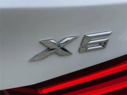Used 2015 BMW X5 xDrive50i image 5