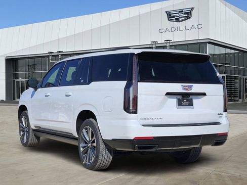 New 2026 Cadillac Escalade ESV Sport w/ Touring Package image 4