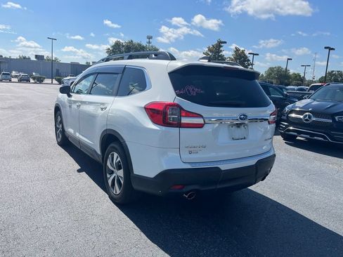 Used 2022 Subaru Ascent Premium w/ Convenience Package AWD/4WD image 5