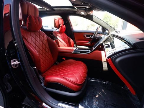 Used 2023 Mercedes-Benz S 580 4MATIC Sedan w/ AMG Line image 36