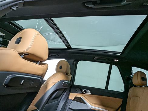 Certified 2024 BMW X5 xDrive40i w/ Premium Package image 13