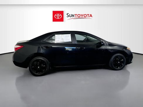 Used 2016 Toyota Corolla L image 2