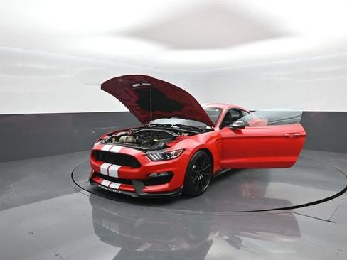 Used 2016 Ford Mustang Shelby GT350 w/ Technology Package RWD image 23
