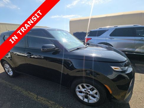 Used 2022 Kia Soul LX w/ Technology Package FWD image 5