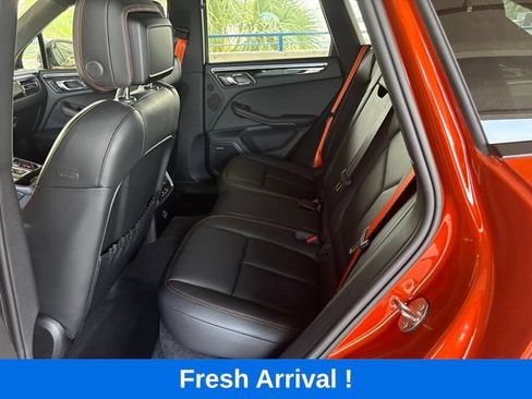 Used 2024 Porsche Macan Turbo AWD/4WD image 3