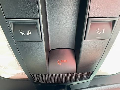 Used 2017 Mercedes-Benz E 400 Cabriolet image 13