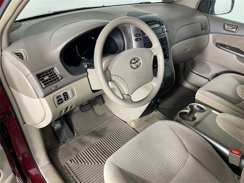 Used 2006 Toyota Sienna LE image 3