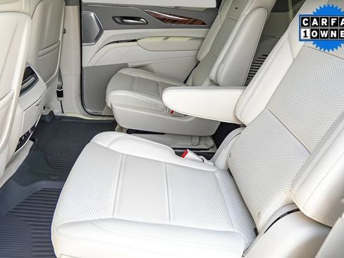 Used 2024 Cadillac Escalade Sport Platinum w/ LPO, ONYX Package image 31