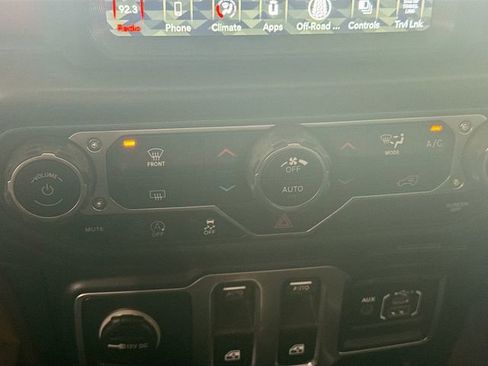 Used 2018 Jeep Wrangler Rubicon image 16