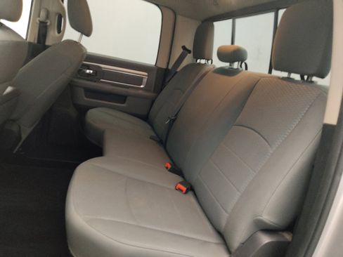 Used 2014 RAM 2500 SLT AWD/4WD image 18