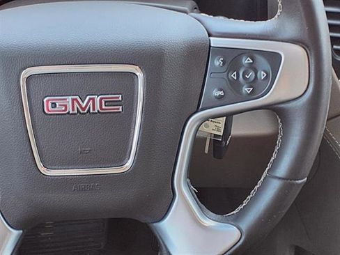 Used 2019 GMC Yukon SLT image 16