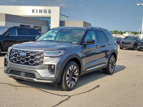 Used 2026 Ford Explorer Platinum w/ LUX Leather Package AWD/4WD image 27