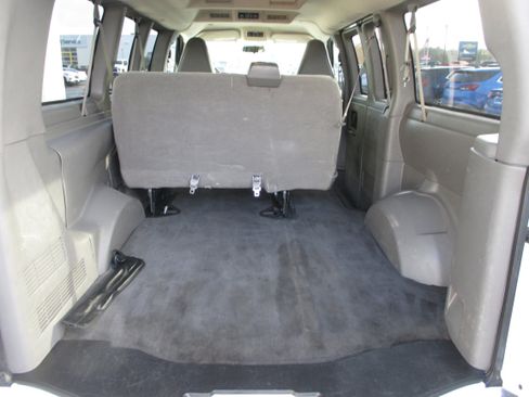 Used 2017 Chevrolet Express 2500 LS image 10