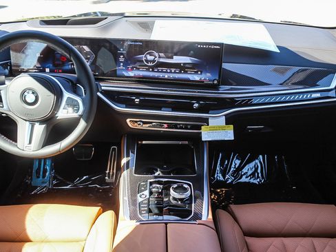 New 2026 BMW X5 M60i image 12