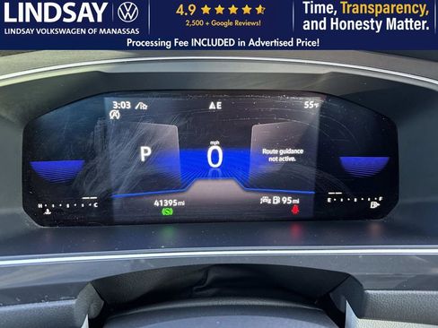 Used 2022 Volkswagen Tiguan SE R-Line image 24