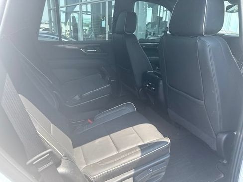 Used 2025 GMC Yukon Elevation AWD/4WD image 27