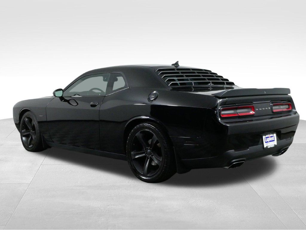 Used 2016 Dodge Challenger R/T Plus RWD image 8