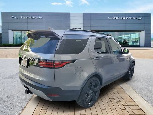 New 2025 Land Rover Discovery S AWD/4WD image 5