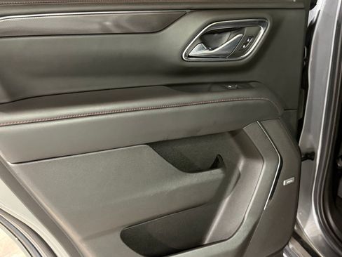 Used 2022 Chevrolet Tahoe RST w/ Luxury Package RWD image 35