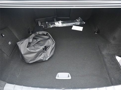 New 2025 BMW i7 xDrive60 w/ Executive Package image 25