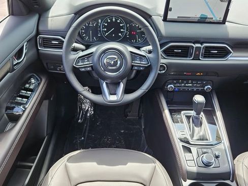 New 2025 MAZDA CX-5 Signature image 6