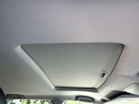 Used 2018 Honda Pilot EX-L image 10