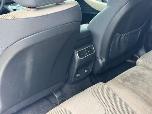 Used 2021 Hyundai Santa Fe SEL FWD image 18
