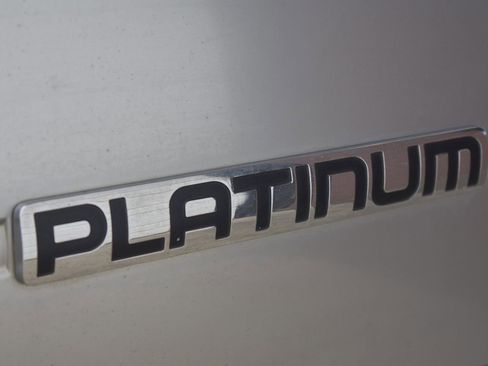 Used 2013 Ford F150 Platinum image 27