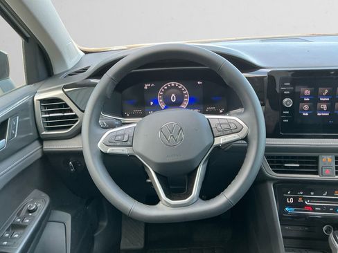 New 2025 Volkswagen Taos SE image 12