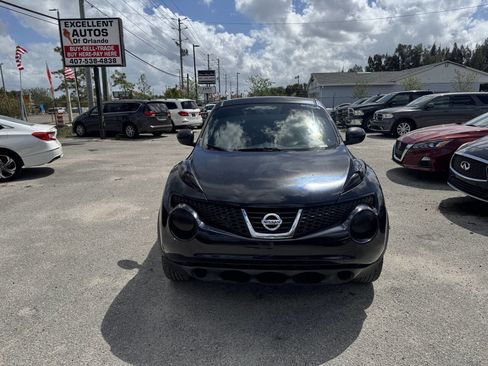 Used 2014 Nissan Juke SV image 2