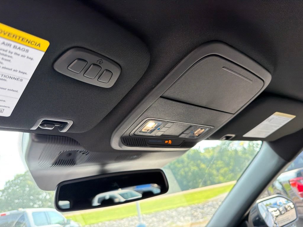 New 2026 Ford Explorer ST-Line w/ ST-Line Street Pack RWD image 18
