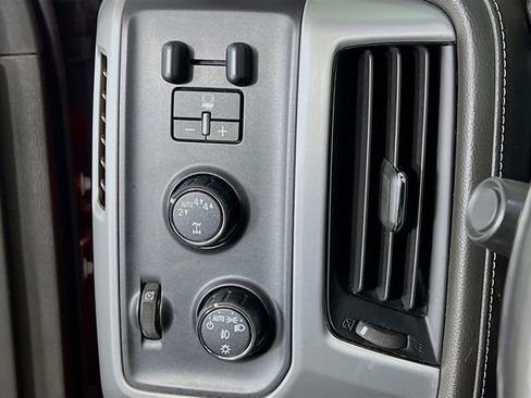 Used 2018 GMC Sierra 1500 SLT image 9