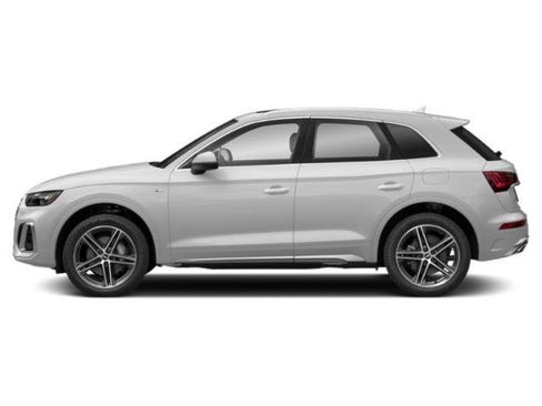 Used 2021 Audi Q5 e Prestige w/ Prestige Package AWD/4WD image 3
