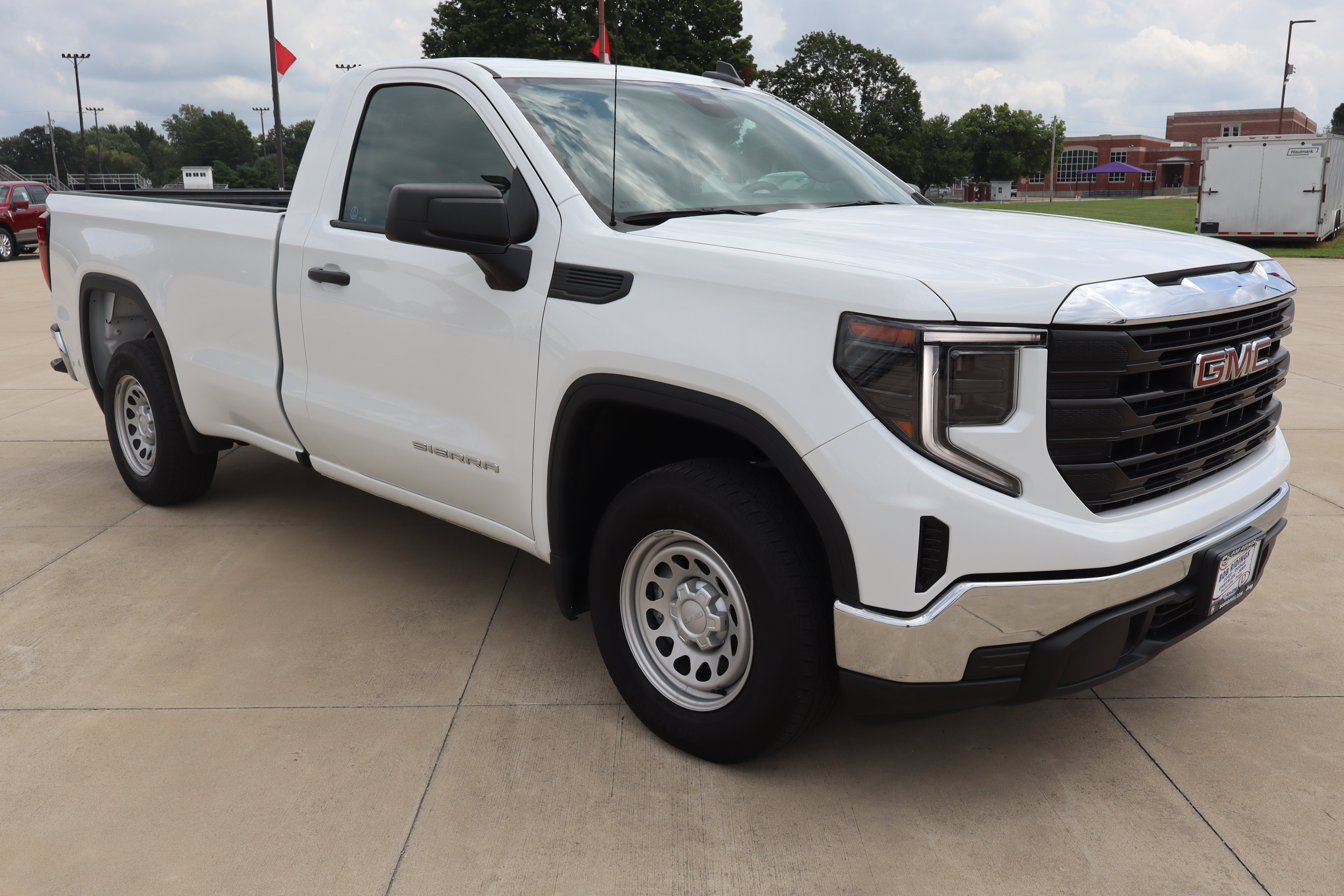Used 2024 GMC Sierra 1500 Pro w/ Convenience Package RWD image 4