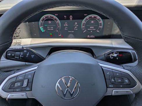 New 2026 Volkswagen Tiguan SE R-Line FWD image 28