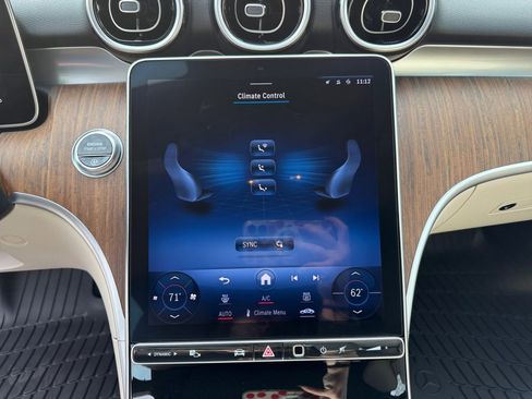 Used 2024 Mercedes-Benz C 300 4MATIC Sedan image 22