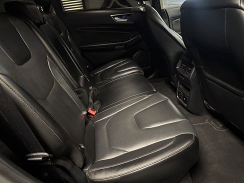Used 2020 Ford Edge Titanium w/ Equipment Group 301A FWD image 17