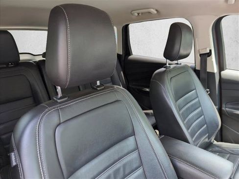 Used 2019 Ford Escape Titanium AWD/4WD image 24