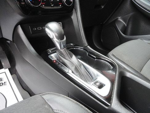 Used 2021 Buick Encore GX Preferred w/ Cold Weather Comfort Package FWD image 21