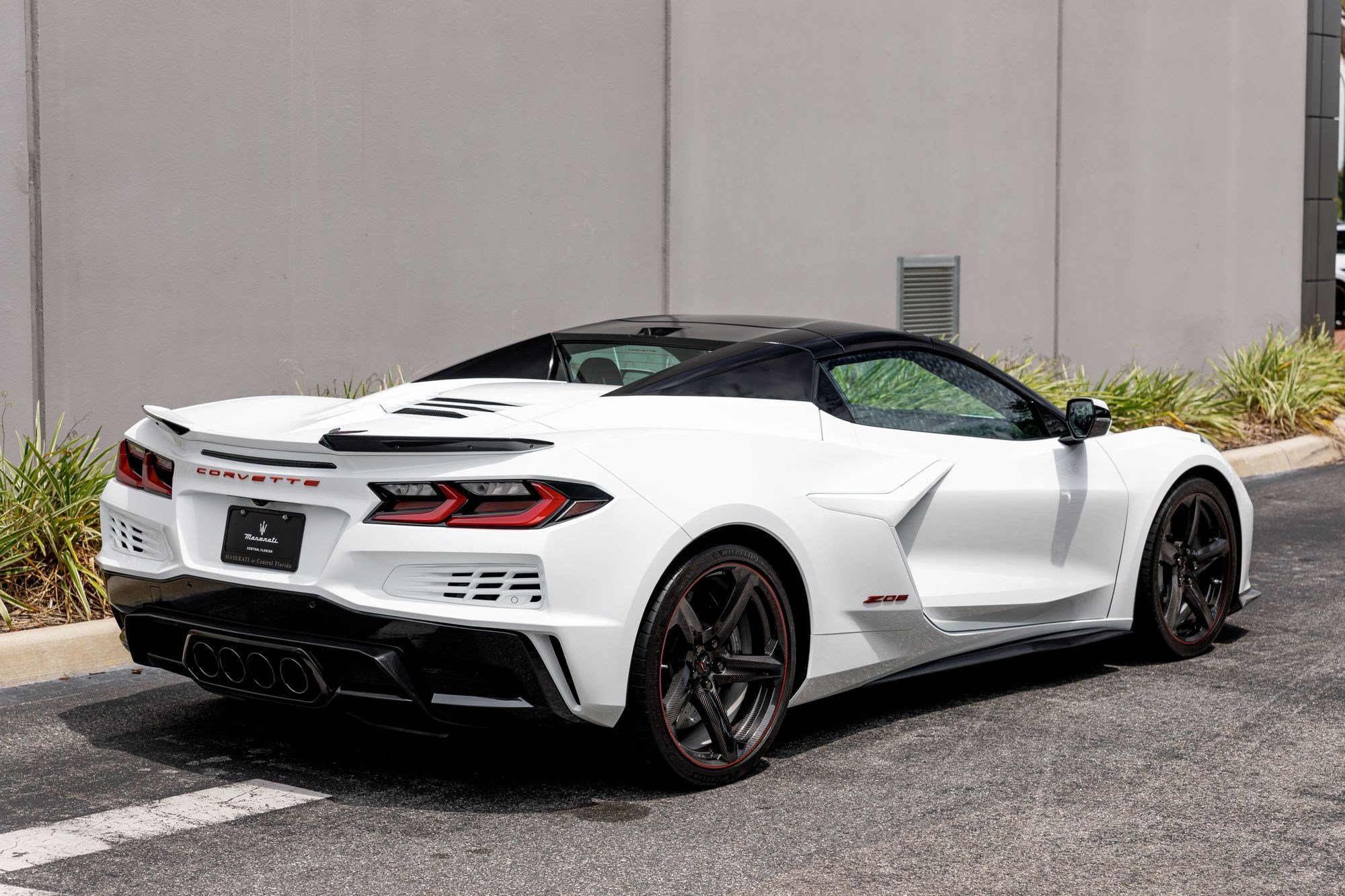 Used 2024 Chevrolet Corvette Z06 w/ Stealth Interior Trim Package RWD image 5