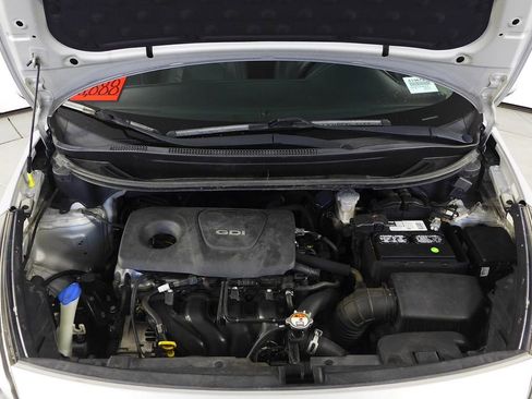 Used 2016 Kia Rio SX image 6