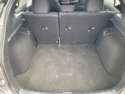 Used 2023 Nissan Kicks S image 7