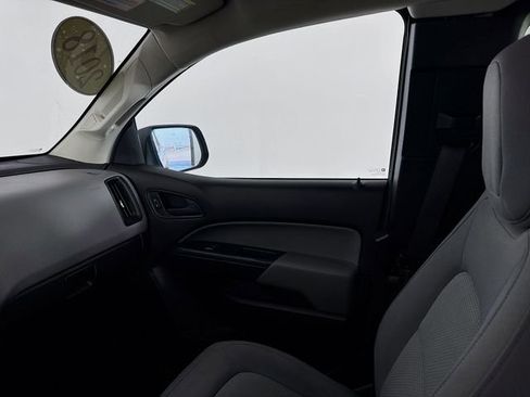 Used 2018 Chevrolet Colorado W/T image 22