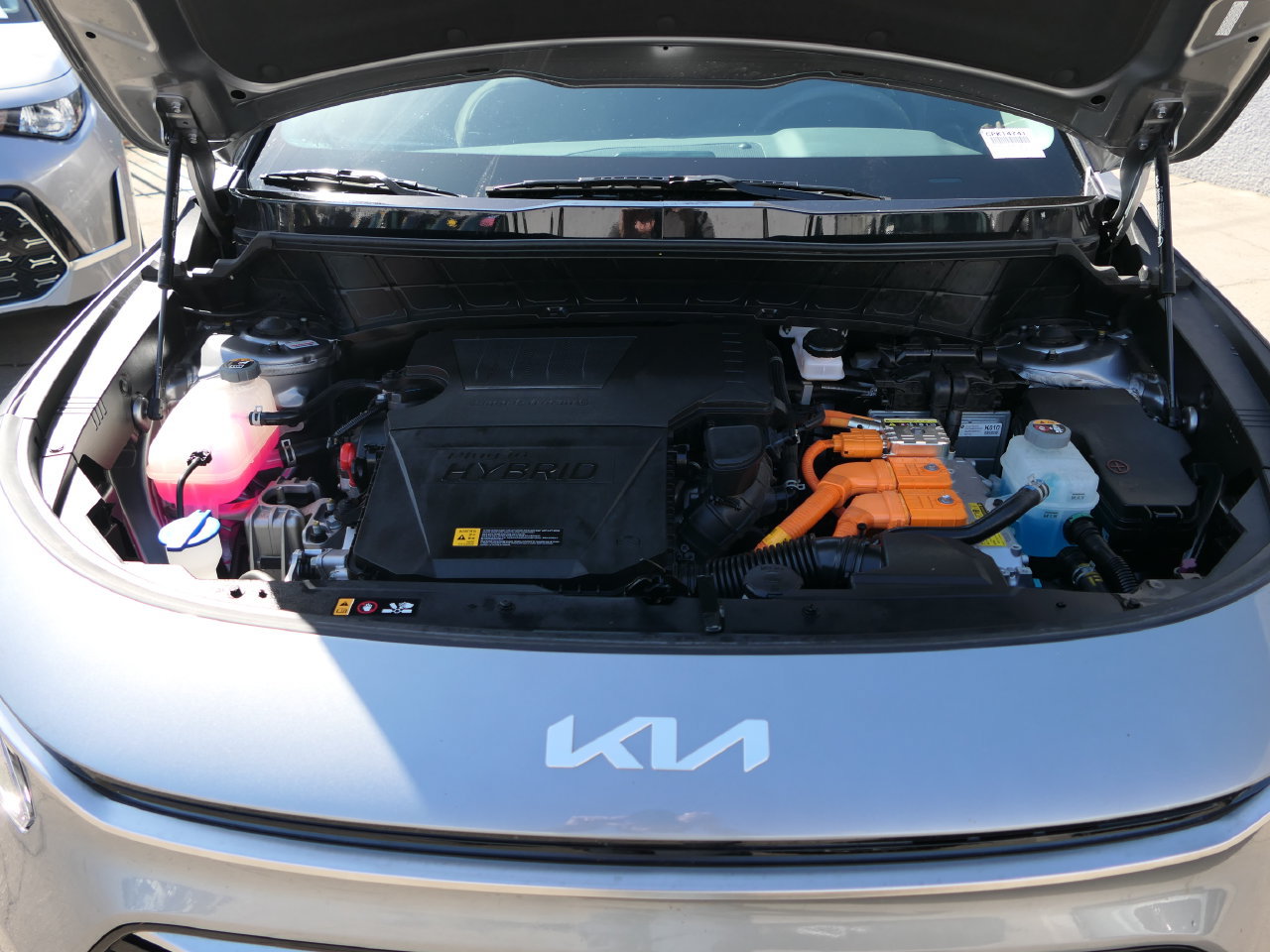 Certified 2024 Kia Niro SX Touring FWD image 30