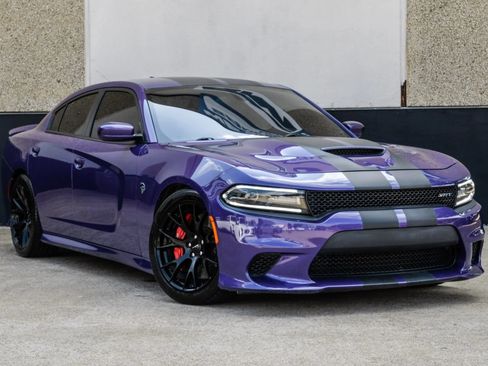 Used 2016 Dodge Charger SRT Hellcat w/ Harman/Kardon Audio Group RWD image 5