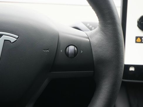 Used 2023 Tesla Model 3 Long Range image 18