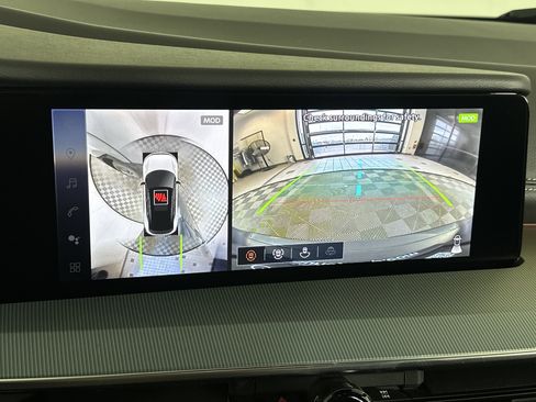 Certified 2025 Nissan Murano SL image 23