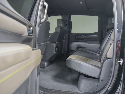 Used 2023 Chevrolet Silverado 1500 ZR2 w/ Technology Package image 4